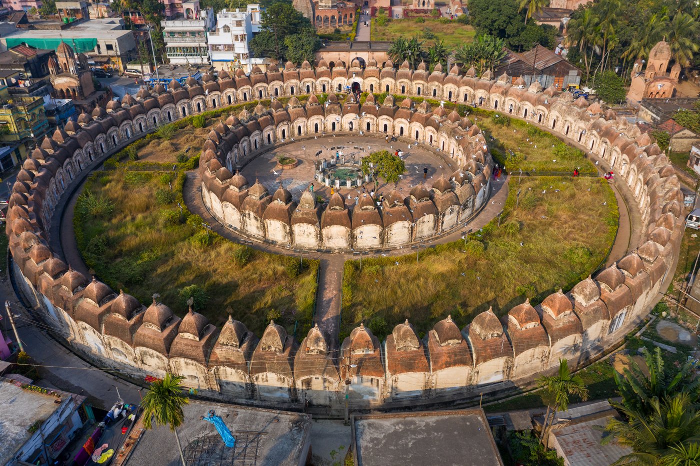 Two concentric circles of Shiva temples at Nava Kailash in Kalna